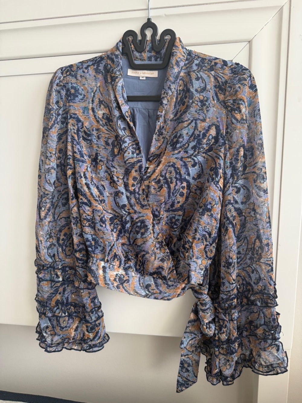 Vince Camuto Blue & Gold Paisley Tie-Waist Blouse